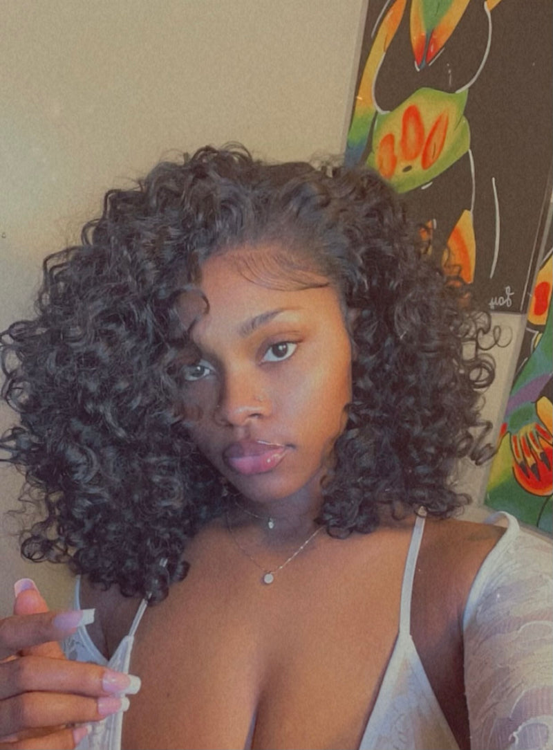 Lay Simone artist and founder of TheLaySimone.com and LayMadeIt